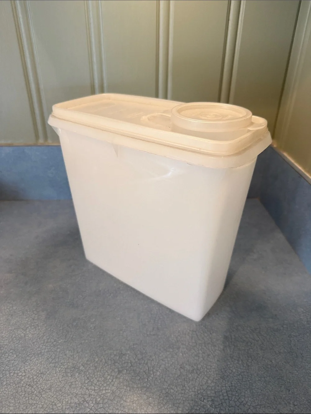 Vintage Tupperware Orlando, FL Cereal Storage Container - Opaque White